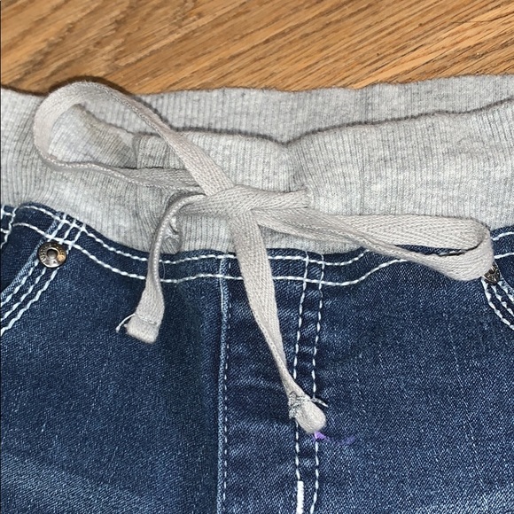 SOLD - Picture 4 of 4